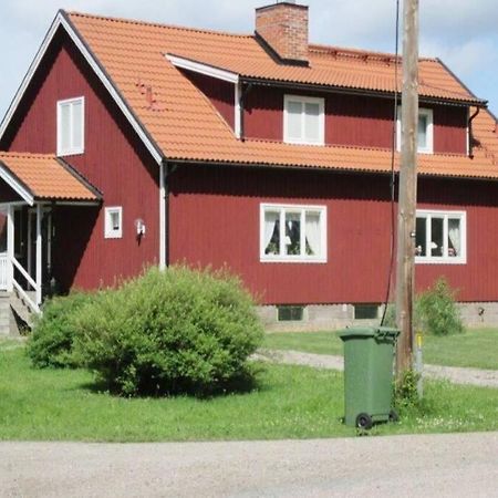 Egen Laegenhet I 2-Familjshus Pa Landet. Villa Tierp Екстериор снимка